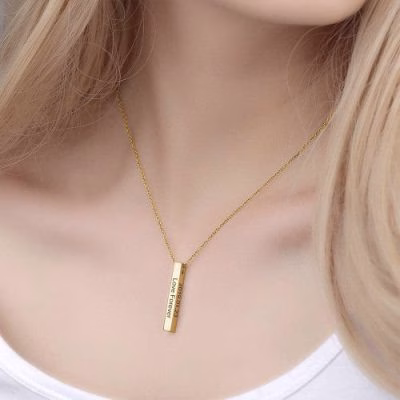 Collana con barra incisa 3D